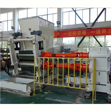 Laminoir d'extrusion à double vis en caoutchouc